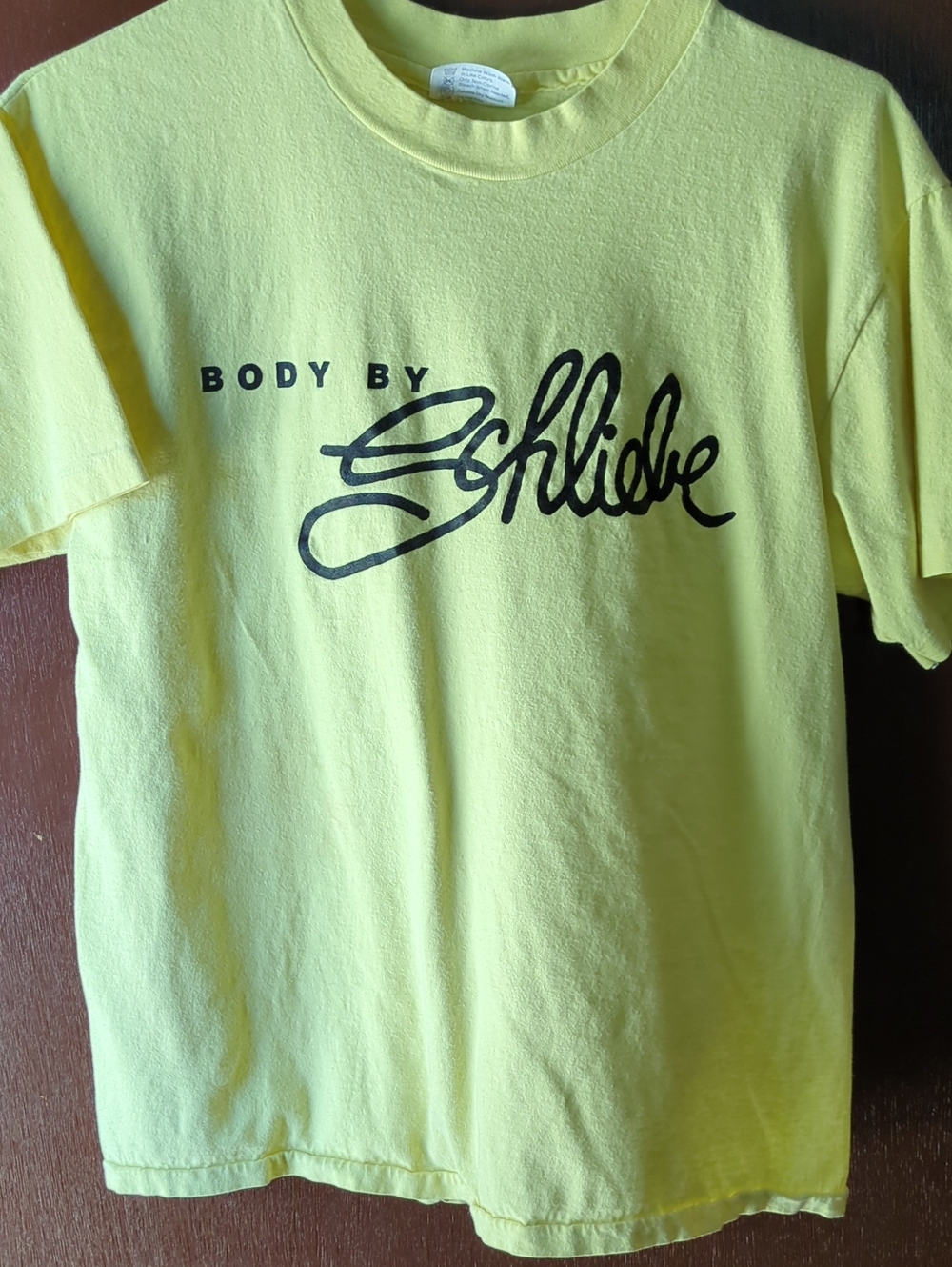 Vintage Single Stitch Body By Schiebe T‑Shirt in Light Yellow Size L